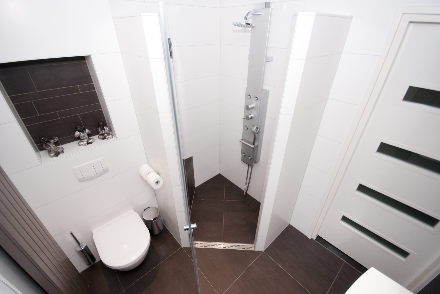 Badkamer en toilet met inloopdouche — foto 5